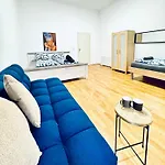 Comfy 1Br Apt For 4, 10Min Transport To Stadthalle