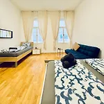 Comfy 1Br Apt For 4, 10Min Transport To Stadthalle