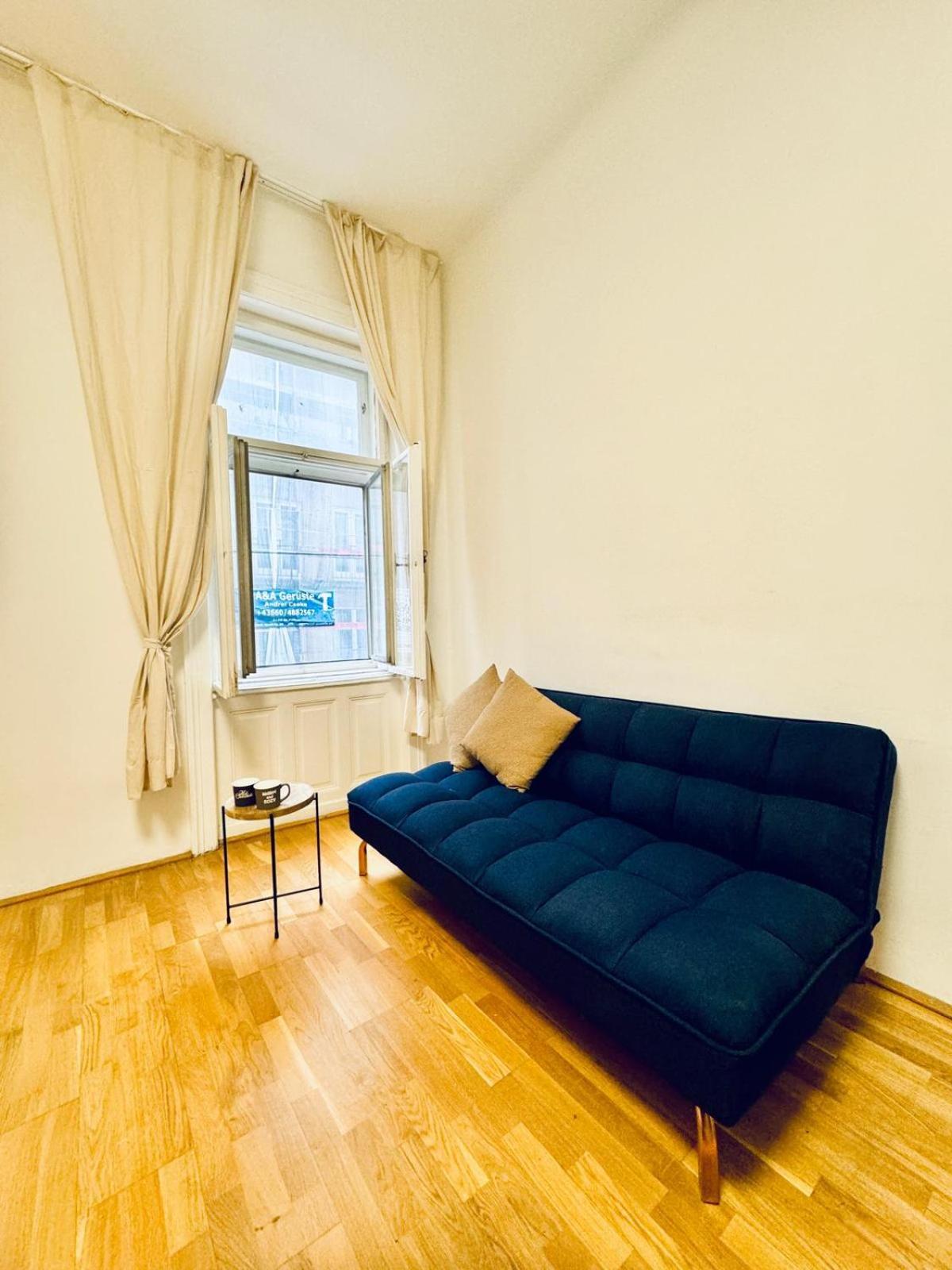 Comfy 1br For 4, 10min Transport To Stadthalle Apartment *